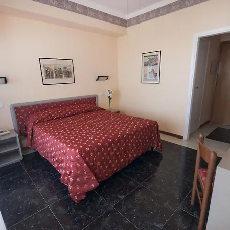 Margherita Hotel 3*