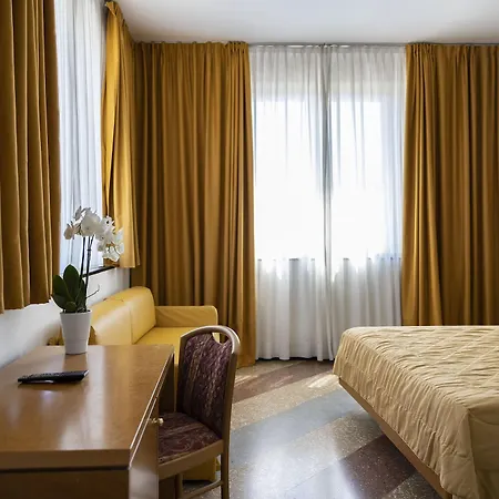 Margherita Hotel 3*