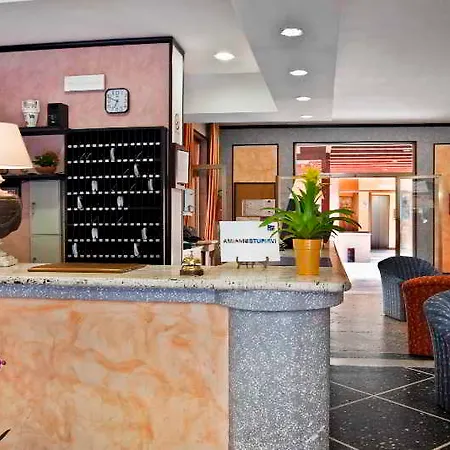 Margherita Hotel 3*